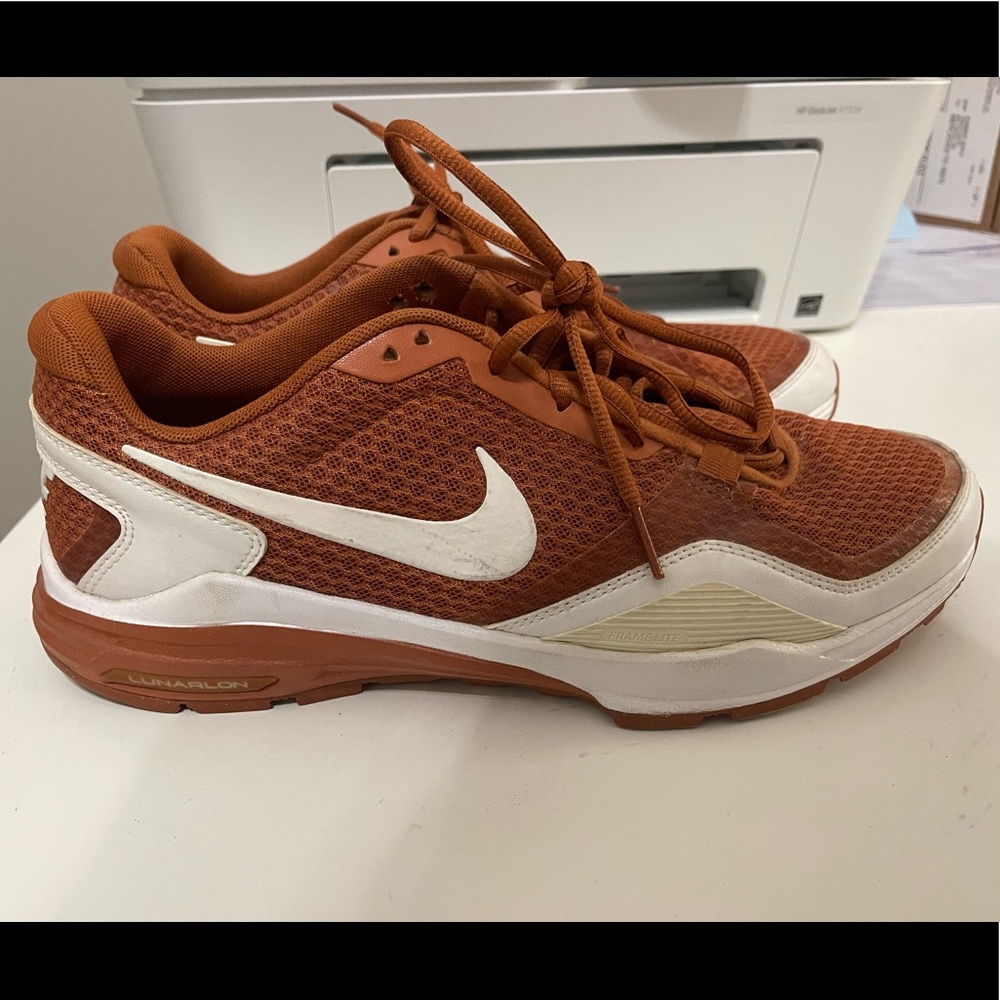 Men’s Nike size 10